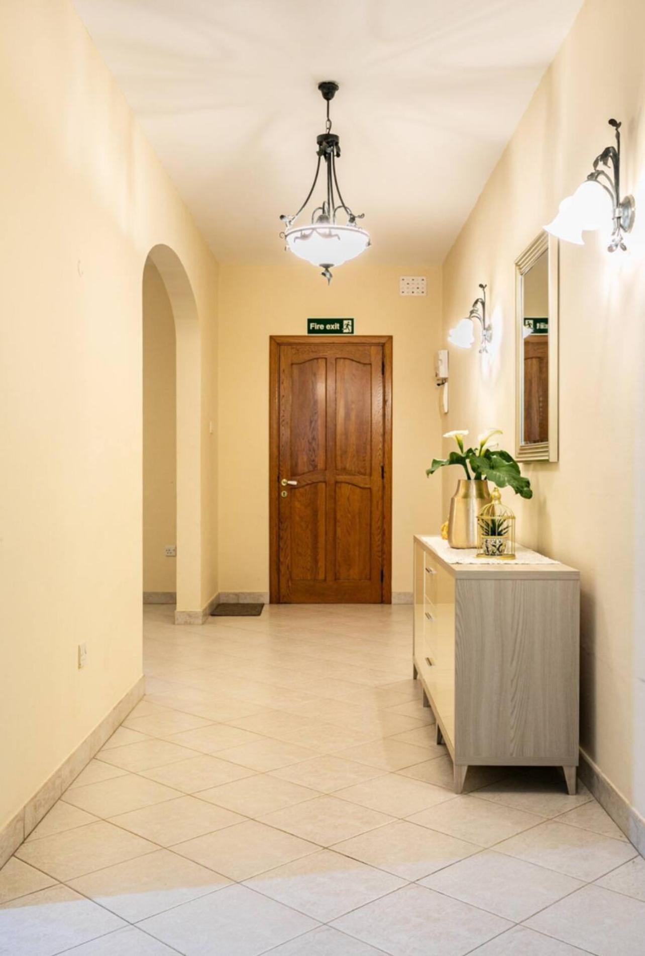 Aurora Apartment Zurrieq Bagian luar foto